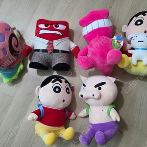 인형. 일괄. 착불