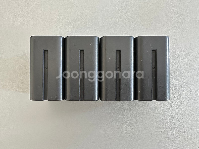 Watson NP-F975 배터리 4개 팝니다. 개당 ...--0