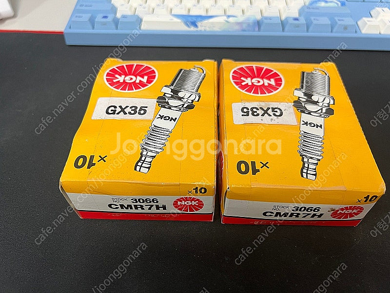 NGK GX35 점화플러그 2박스 미사용 팝니다.--1