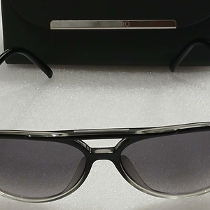 Fendi 선글라스 fs5251k 140