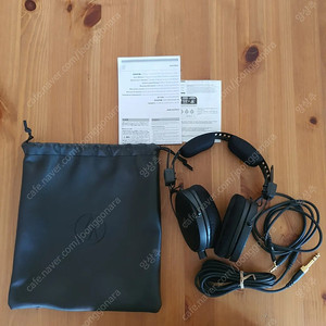 오디오테크니카 ATH-R50x 헤드폰 판매합니다