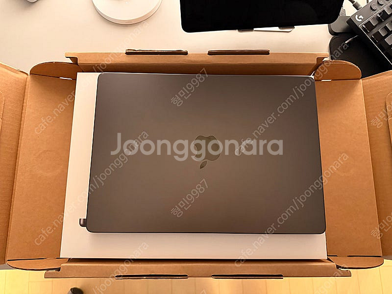 (새제품급)맥북 프로 14인치 M4 16gb+1TB스블--1