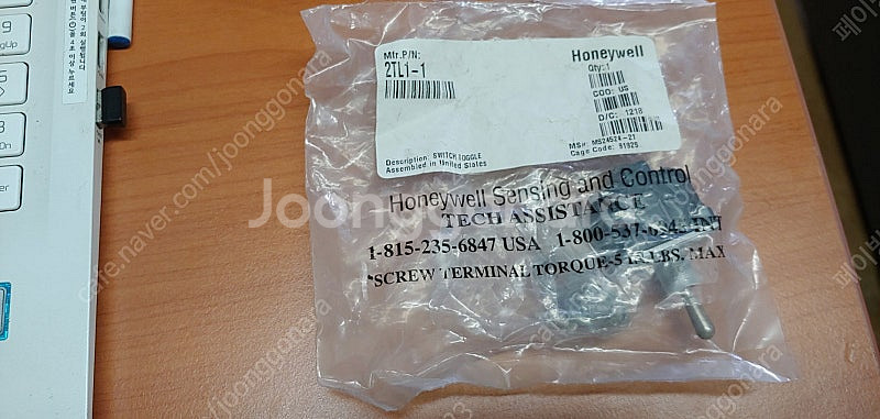 [새것] 토글스위치 / HONEYWELL 2TL1-1 ...--0