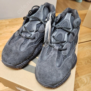 2018 YEEZY 500 블랙 295사이즈 새상품