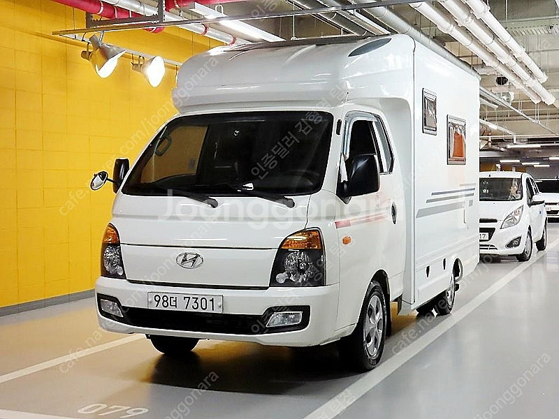 캠핑카 중고 포터2 흰색 2018년식 10,411km ...--3
