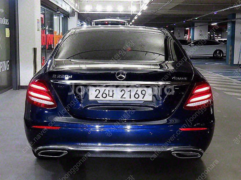 벤츠 E-클래스 W213 E220d 4MATIC 아방가...--4