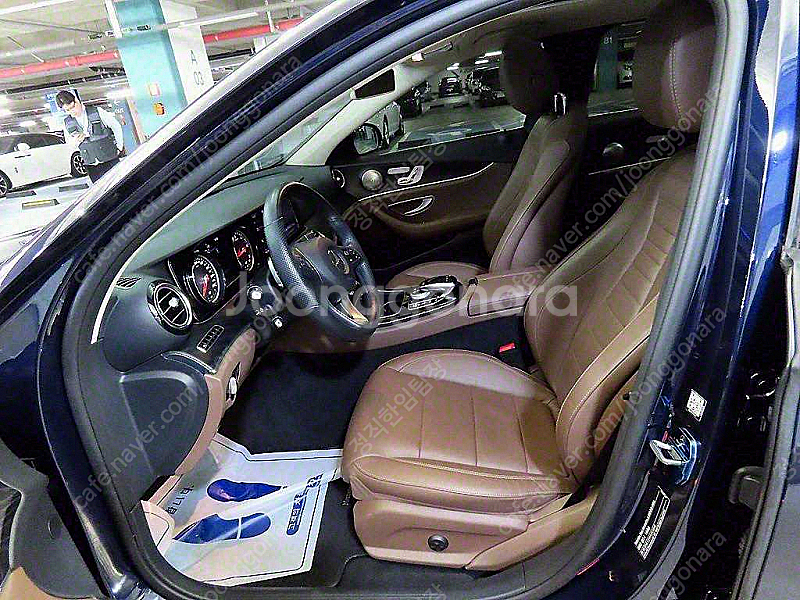 벤츠 E-클래스 W213 E220d 4MATIC 아방가...--5