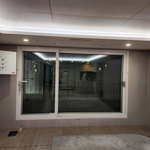 ️전라도,경상도에서가장가까운️모델하우스전시상품판매하는곳(중고창호,샷시 씽크대,싱크대 붙박이장 신발장 3연동현관중문 시스템드레스룸 새제품:단열현관문)