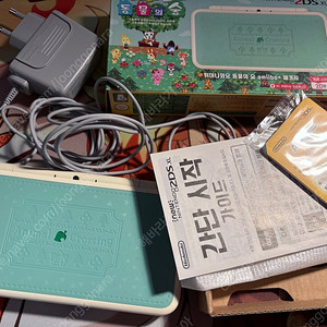 닌텐도 2DS XL 튀동숲 에디션+정품 충전기+3ds게임들