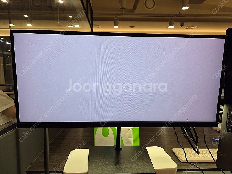 한성 울트라와이드 모니터 24인치(2시간 사용) 팔아요...--0
