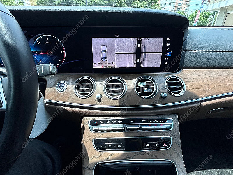 벤츠 E클래스 220d 익스클루시브--5