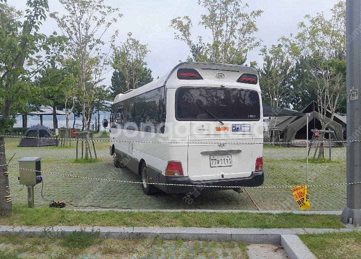 1종보통 세미오토 6인승 롱바디 골드넘버 카운티 캠핑카--8