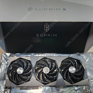 MSI RTX 4090 슈프림 X 24G 팝니다.