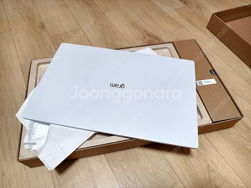 부산직 LG 그램 15 OLED 15Z90ST 2024...--0