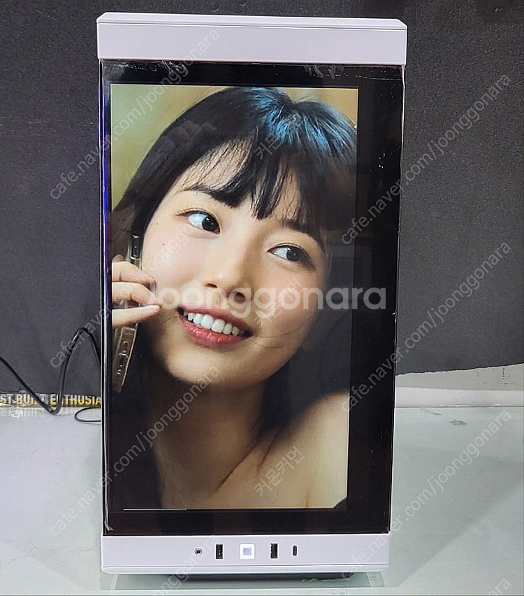 9800X3D / RX 9070 XT로 화이트 세팅 게...--3