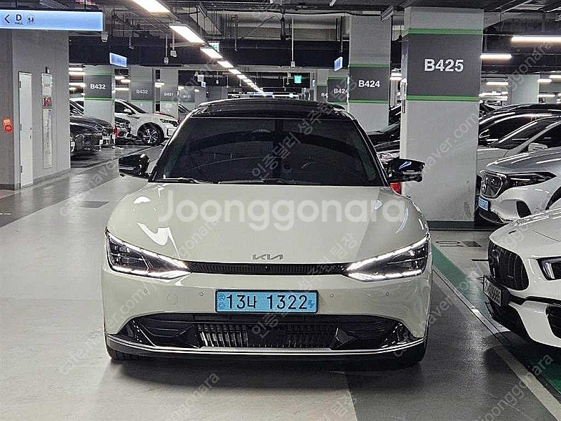 EV6 중고 EV6 중고차 진주색 2023년식 33,795km 롱레인지 AWD 어스 중고차의 모든것--0