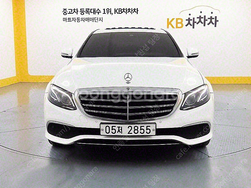 벤츠 E클래스 중고 벤츠 인증중고 흰색 2019년식 E...--0