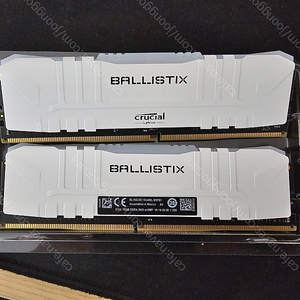 크루셜 발리스틱스 고수율 램 ddr4 16x2 화이트 rgb