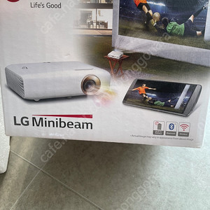 LG 미니빔 프로젝터(작동사진있음)