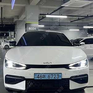EV6 중고 EV6 중고차 흰색 2023년식 56,397km 롱레인지 AWD 중고차시세가격