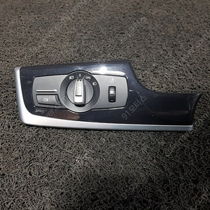 BMW F10 5시리즈 후기형 오토라이트 버튼 3만원