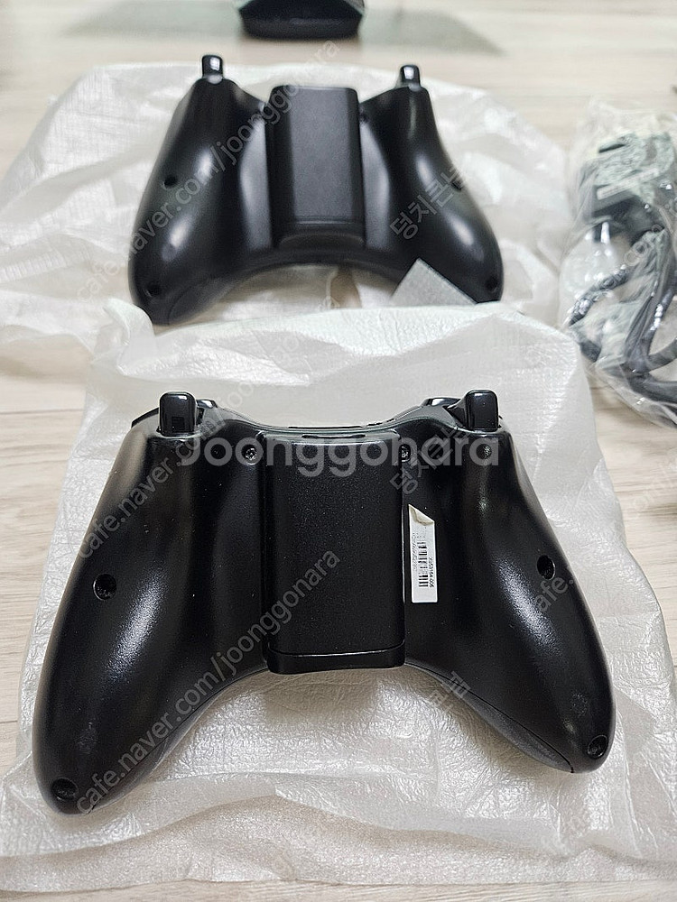 Xbox360(풀박)+추가패드+키넥트+게임5종 일괄--5