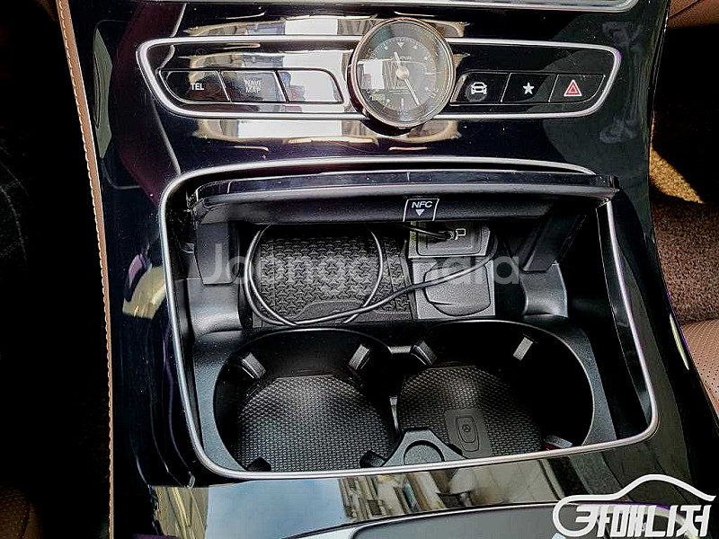 [벤츠]E-클래스 W213 E450 4MATIC 익스클...--9