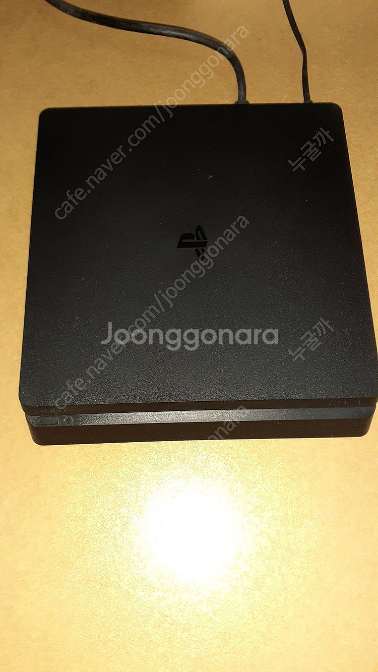 ps4 슬림 5.05 2테라(커펌) (본체만)팝니다.--0