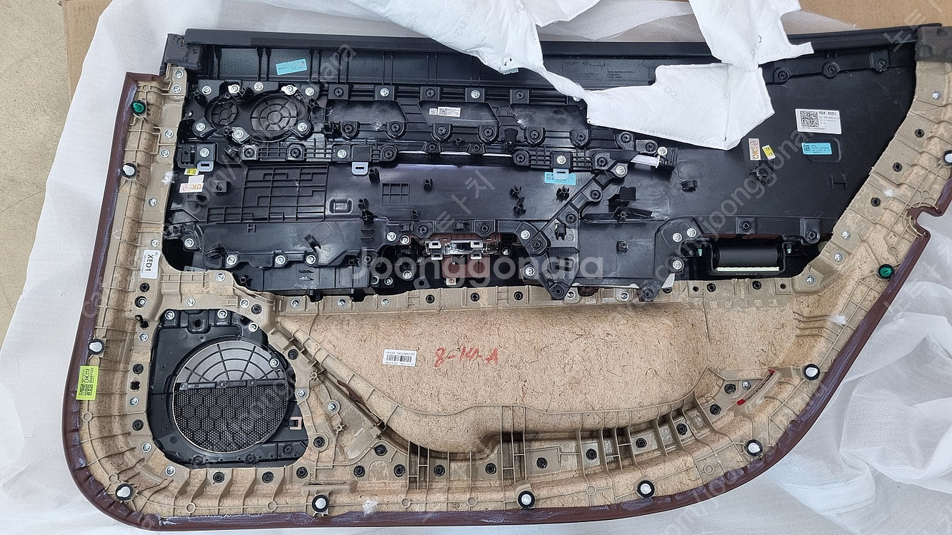 신형 G90 RS4 도어트림 판매합니다--4