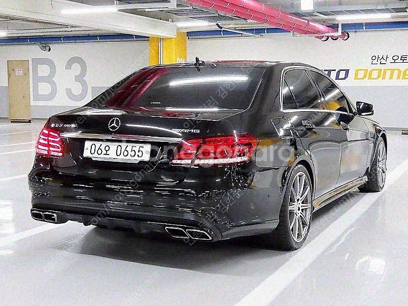 벤츠 E클래스 중고차 벤츠 중고차 수입중고차 검정색 2016년식 E63 AMG 4MATIC+ 중고자동차--4
