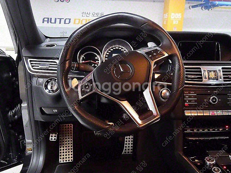 벤츠 E클래스 중고차 벤츠 중고차 수입중고차 검정색 2016년식 E63 AMG 4MATIC+ 중고자동차--7