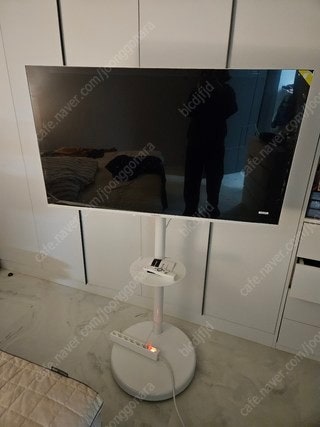 4K UHD QLED 구글스마트 TV + 이동식 스탠드...--0