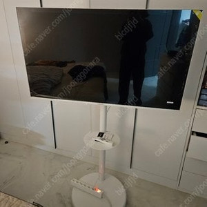 4K UHD QLED 구글스마트 TV + 이동식 스탠드 화이트 삼탠바이미 세트