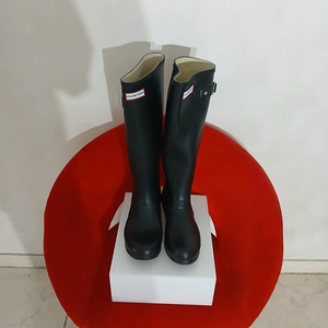 판매)헌터/토리버치/자딕앤볼테르/캠퍼/사스/르베이지/어그/제옥스/샌들.부츠