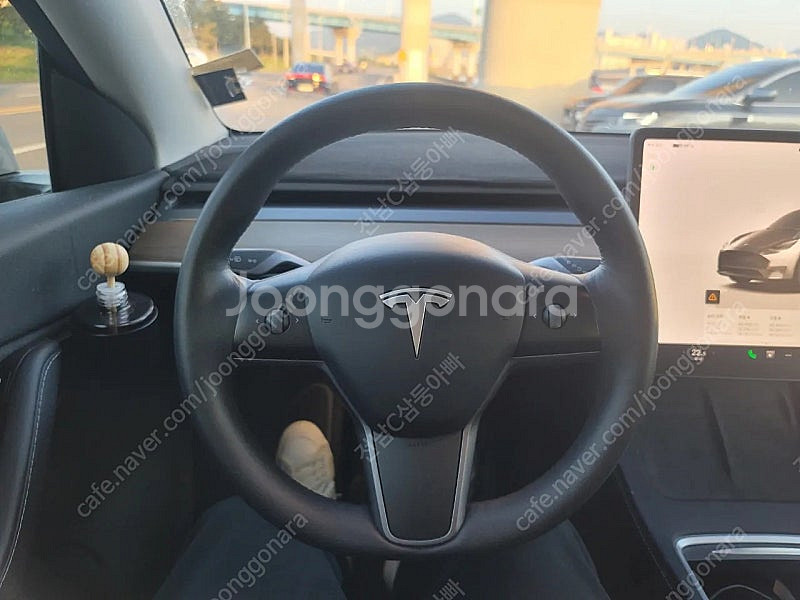 테슬라 모델Y롱레인지--8