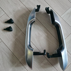 MQ4 쏘렌토 흰색펄 2열 외캐치, 워셔액 노즐 팝니다.