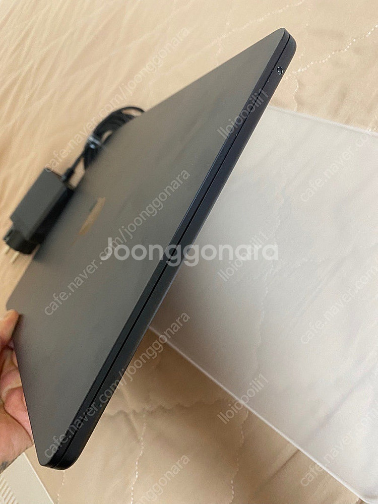 맥북에어 M2 13인치 미드나잇 8GB 256GB 배터...--2