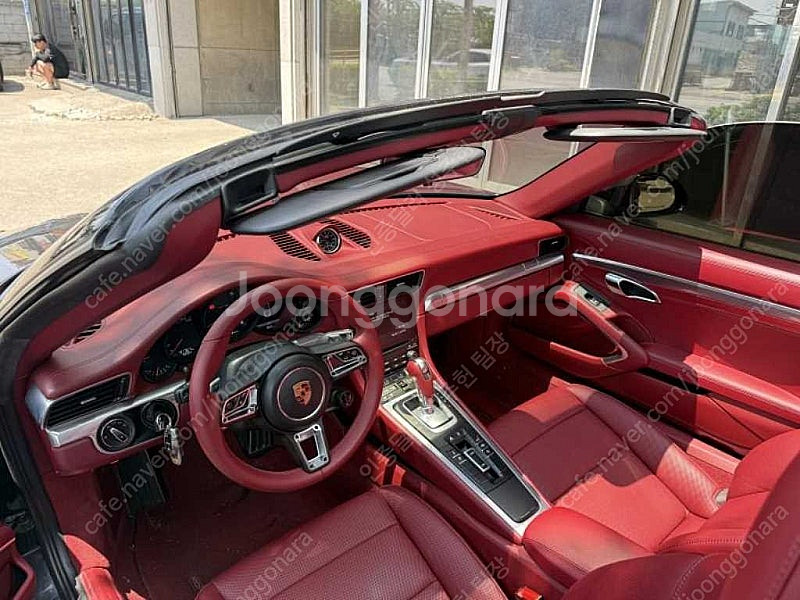 포르쉐 911 중고차 할부가능 검정색 2017년식 타르...--0
