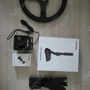 MOZA RACING 모자 레이싱 핸드브레이크, 쉬프터, 클러치, 13인치휠, 포뮬러휠 팔아요
