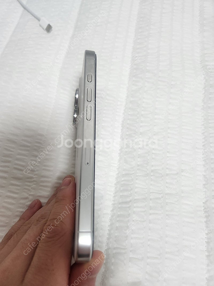 애플 아이폰16프로 256GB 화이트티타늄 자급제 풀박...--2