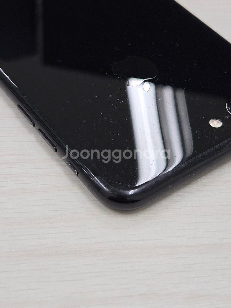 아이폰7플러스 블랙색상 128용량 상태좋은 무잔상 단말기 14만 판매합니다--7