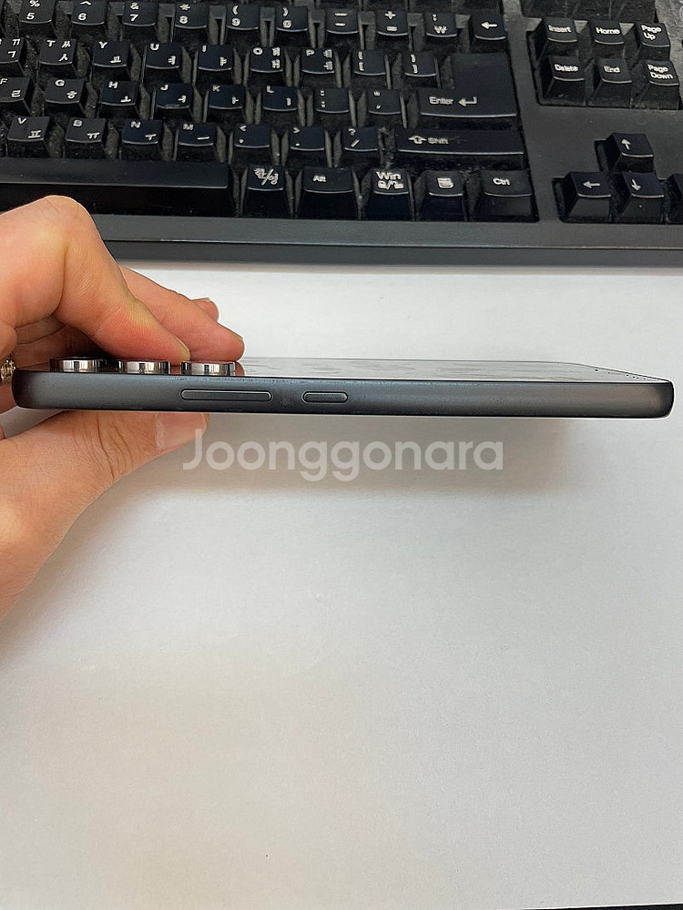 갤럭시퀀텀4 블랙 128GB 무잔상 상태좋은 중고17만...--4