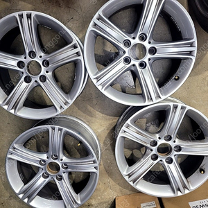 부산 bmw F30 17인치 중고휠 한대분