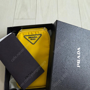 프라다 핸드폰 가방
