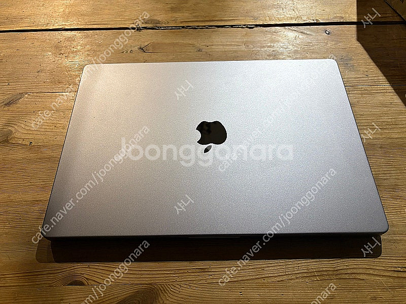 맥북 프로 m2 16인치 1tb 32gb--1