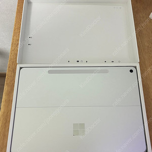 [단순개봉] 서피스프로 12형 16G 256gb 플래티넘+키보드+슬림펜 팝니다.