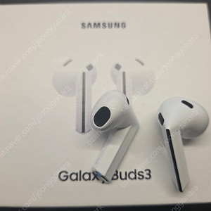 삼성 갤럭시 버즈3 화이트 팝니다.