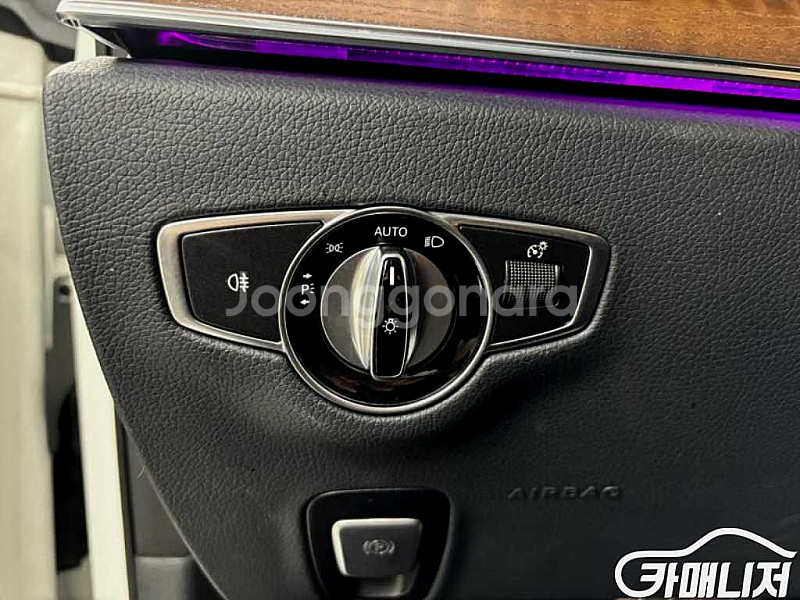 [벤츠]E-클래스 W213 E300 4MATIC 익스클...--1
