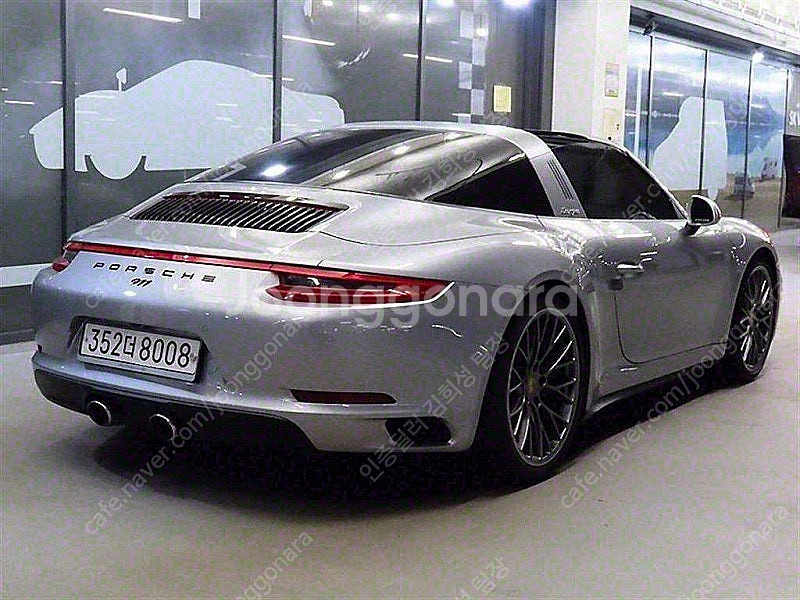 포르쉐 911 중고차 할부가능 회색 2017년식 64,...--9