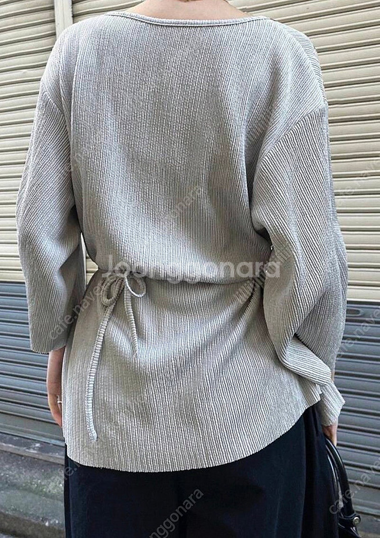 새상품 랩블라우스 플리츠블라우스 어깨트임 여름플리츠 여...--2